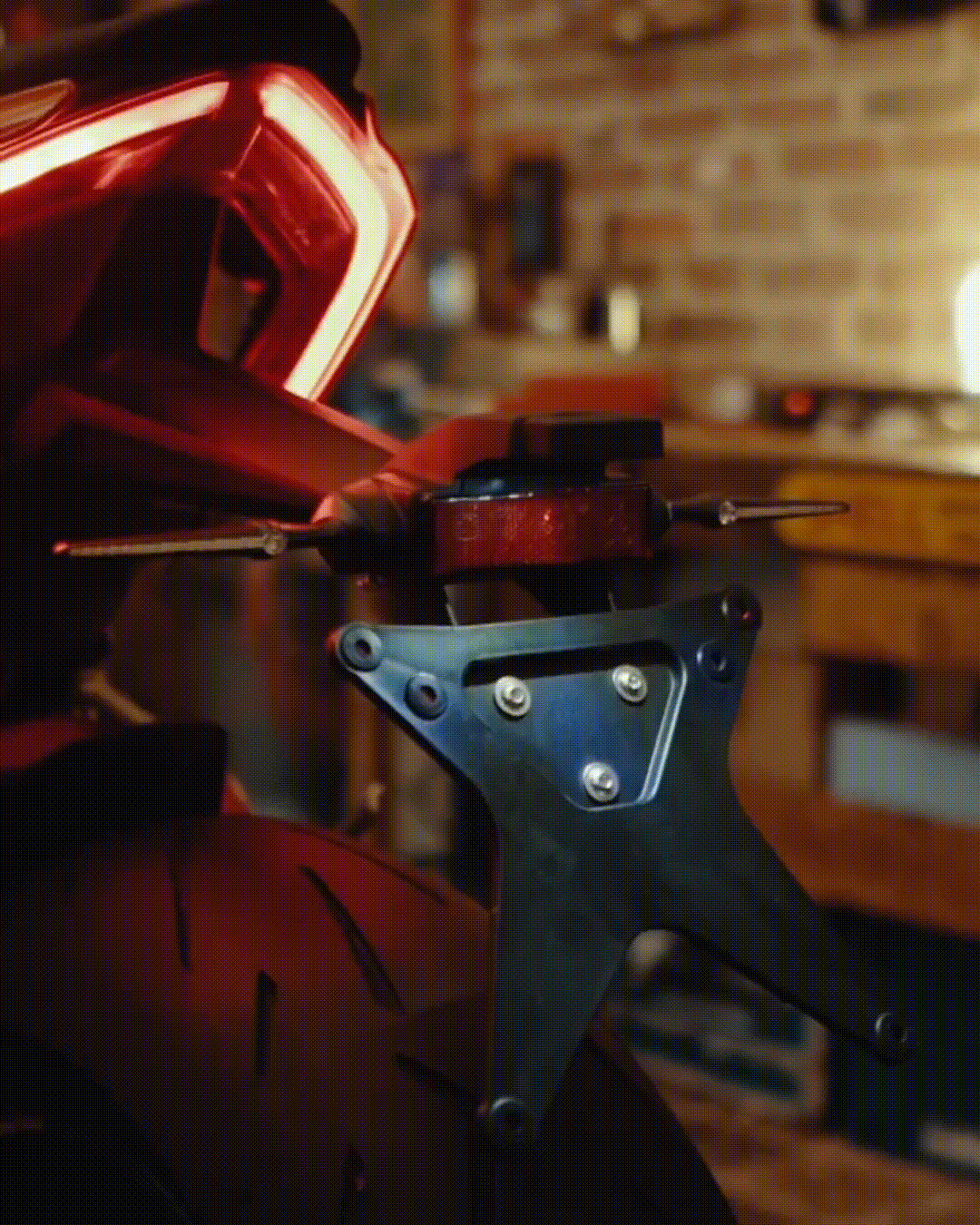 KELLERMANN JETSTREAM DF 3 IN 1 Sequential Flasher | UNIVERSAL