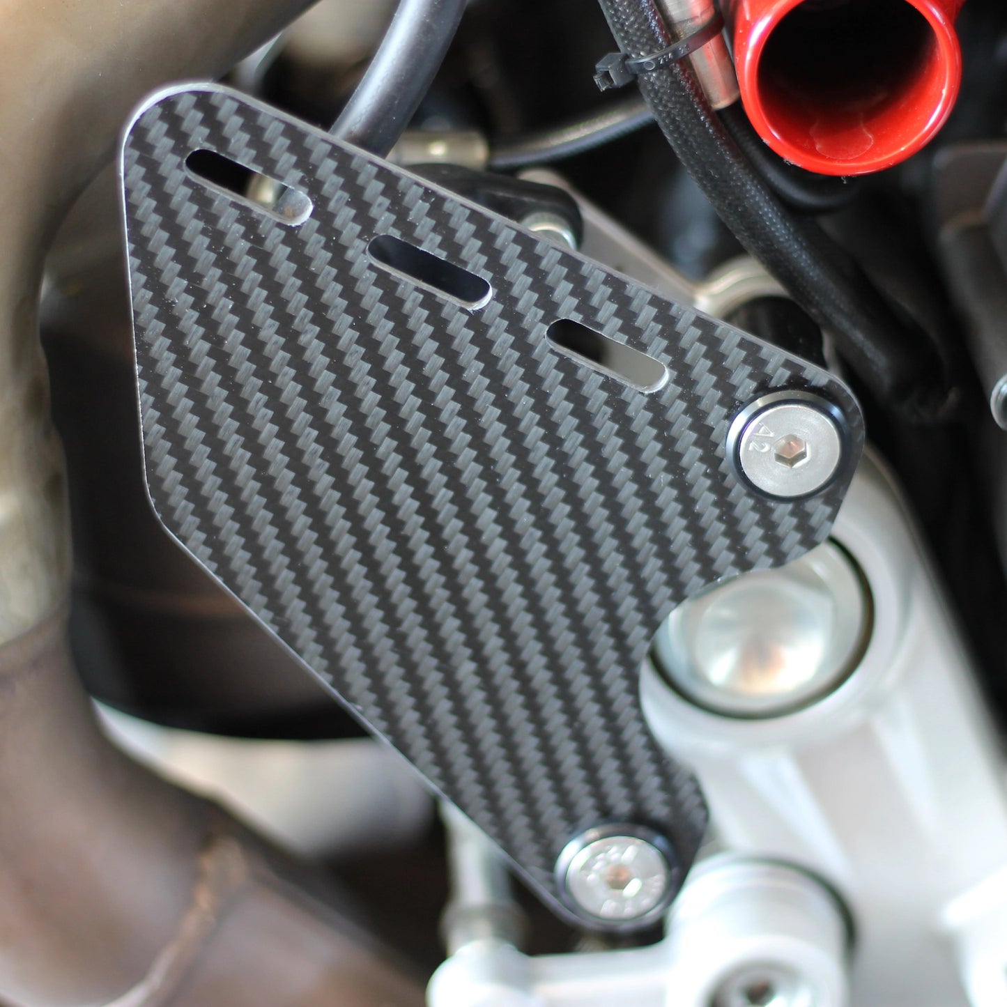 Protèges-Talons en Carbone MG BIKETEC | DUCATI HYPERMOTARD 950