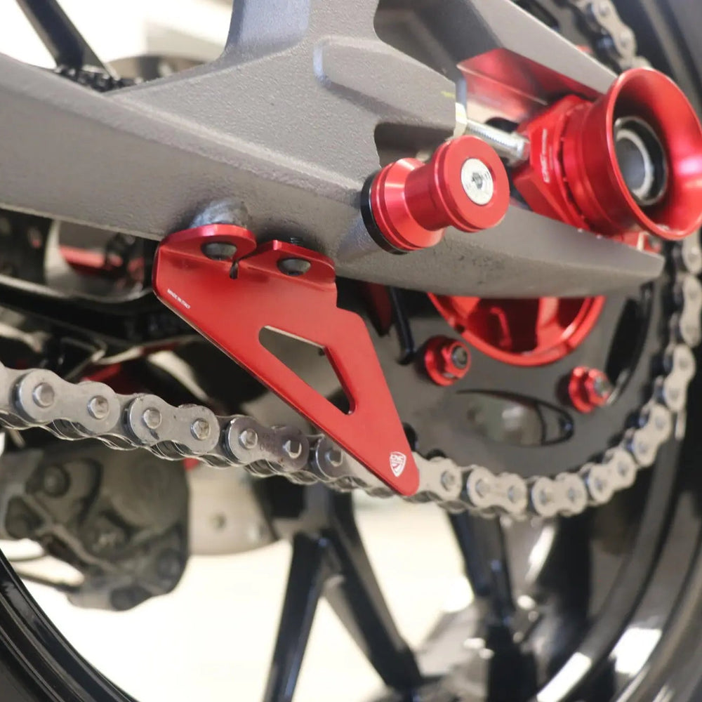 Protection de Chaine CNC RACING | DUCATI STREETFIGHTER V2 / S (2025+) – vue 2