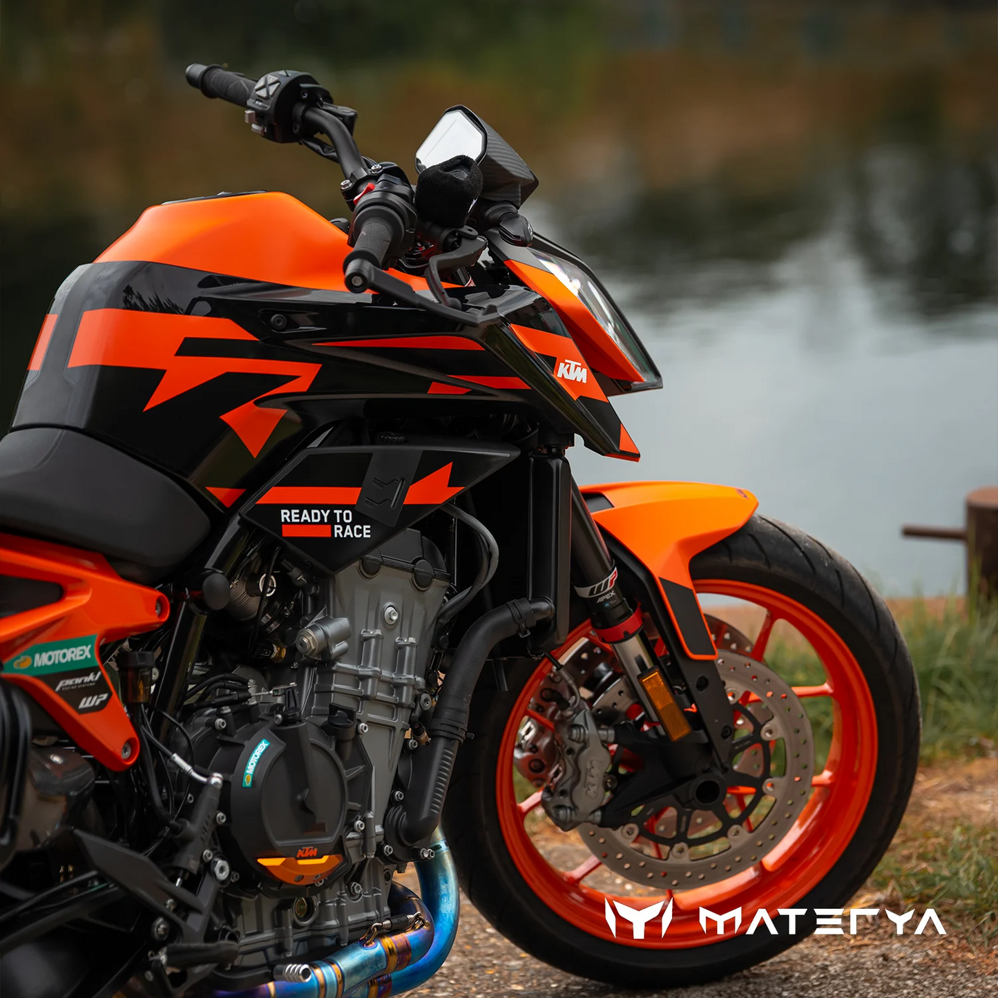 Couverture de Compteur en Carbone MATERYA | KTM DUKE 790 / 890 / 890R