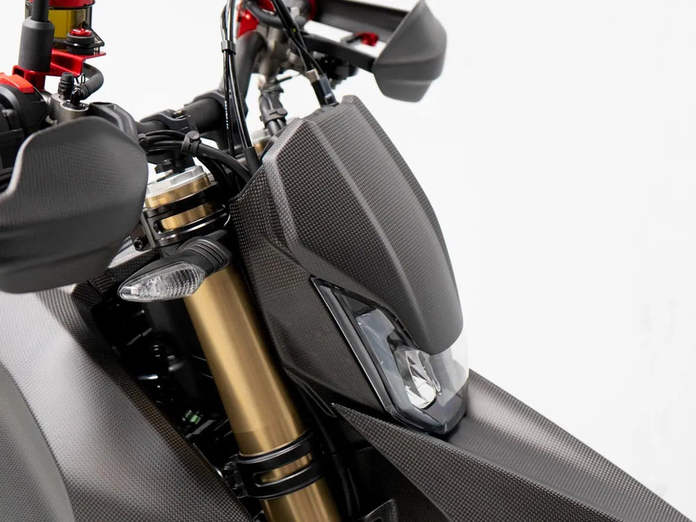 Contour de Phare en Carbone DUCABIKE | DUCATI HYPERMOTARD 698 MONO / RVE – vue 2