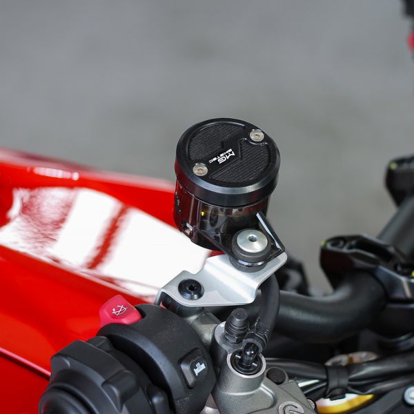 Couvercle de réservoir de frein avant MG BIKETEC noir - vue montée