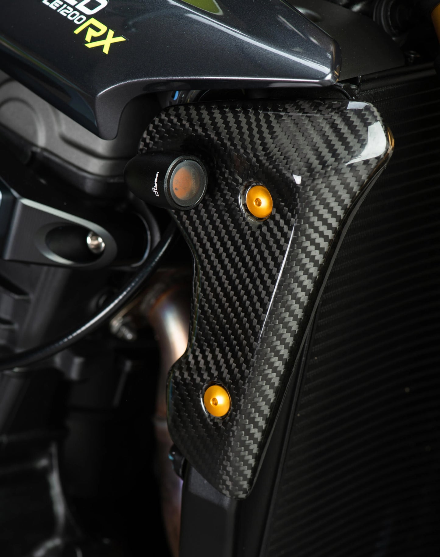 Carénages Latéraux de Radiateur en Carbone LIGHTECH | TRIUMPH SPEED TRIPLE 1200 RS / RX / RR