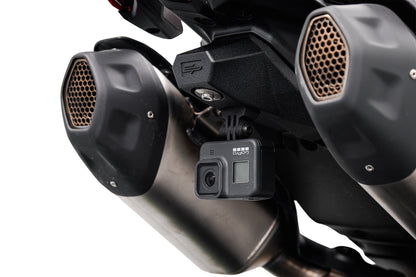 Support caméra d'action EVOTECH monté sur DUCATI HYPERMOTARD V2 / SP 2026