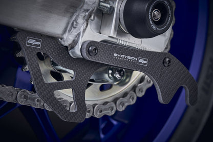 Kit support béquille et protection de chaîne carbone EVOTECH pour YAMAHA R6 (2017+) - vue 3