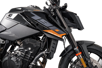Grille de radiateur EVOTECH montée sur KTM 790 DUKE (2027+) - vue 1
