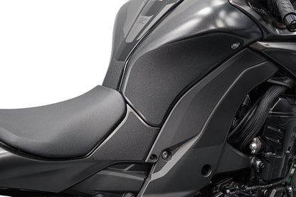 Détail de la protection de réservoir EVOTECH pour KAWASAKI Z1100 / SE