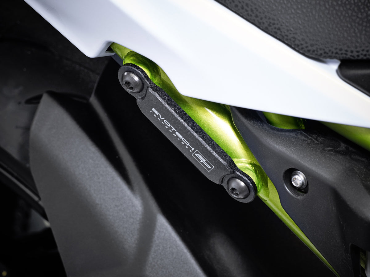 Kit de suppression des repose-pieds passager EVOTECH sur KAWASAKI Z650 / S - vue 3
