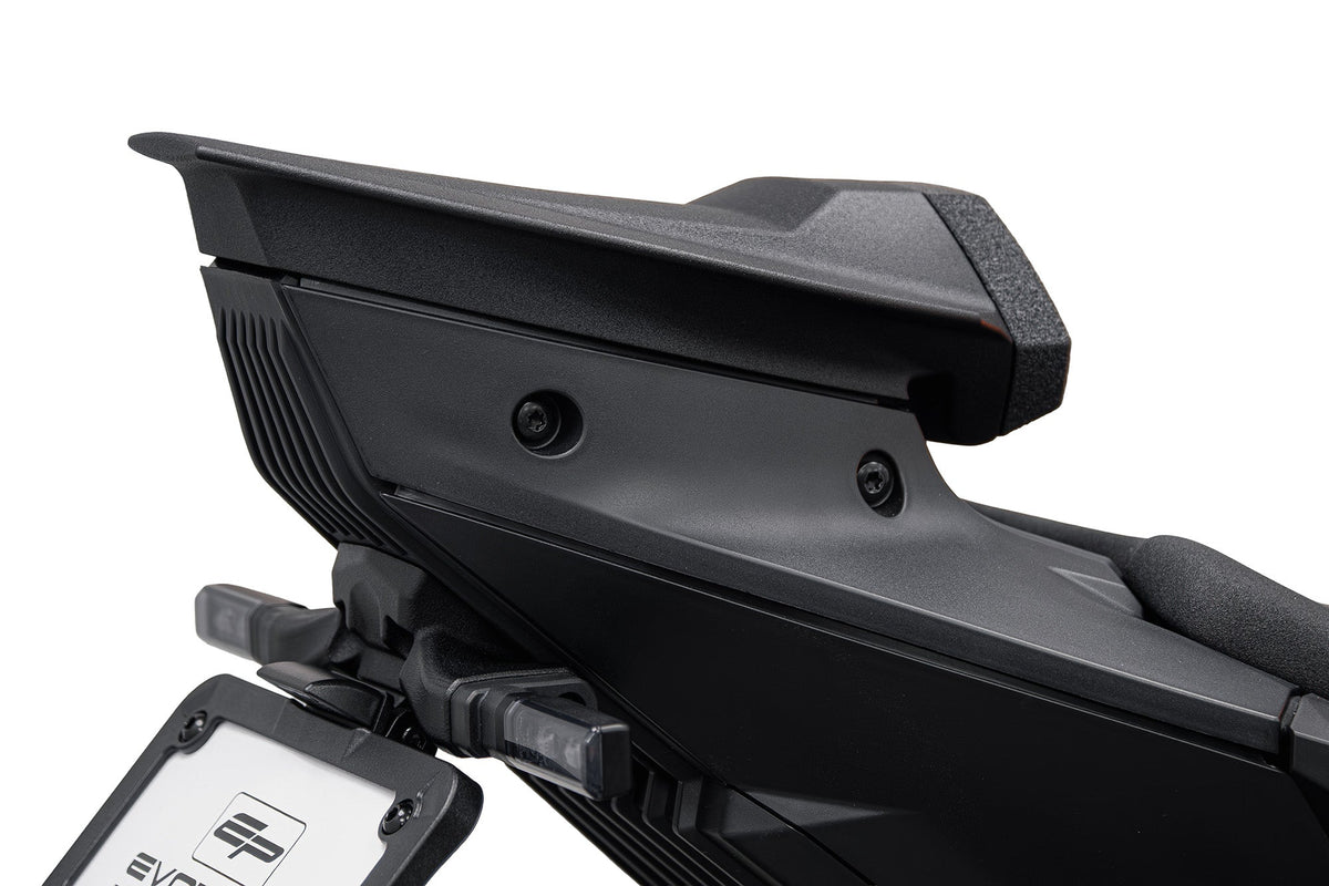 Capot de selle passager EVOTECH sur KTM 990 RC R - profil