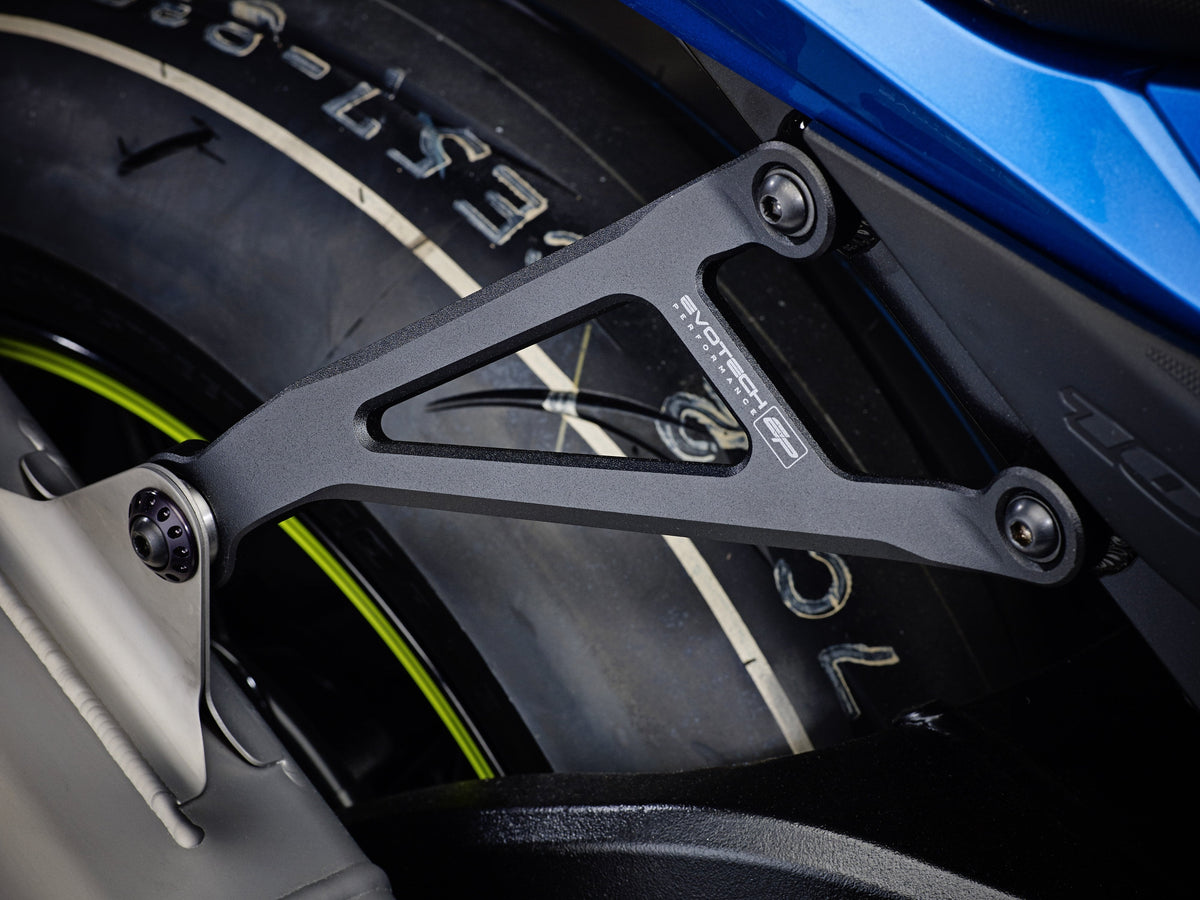 Kit suppression repose-pieds passager EVOTECH monté côté échappement