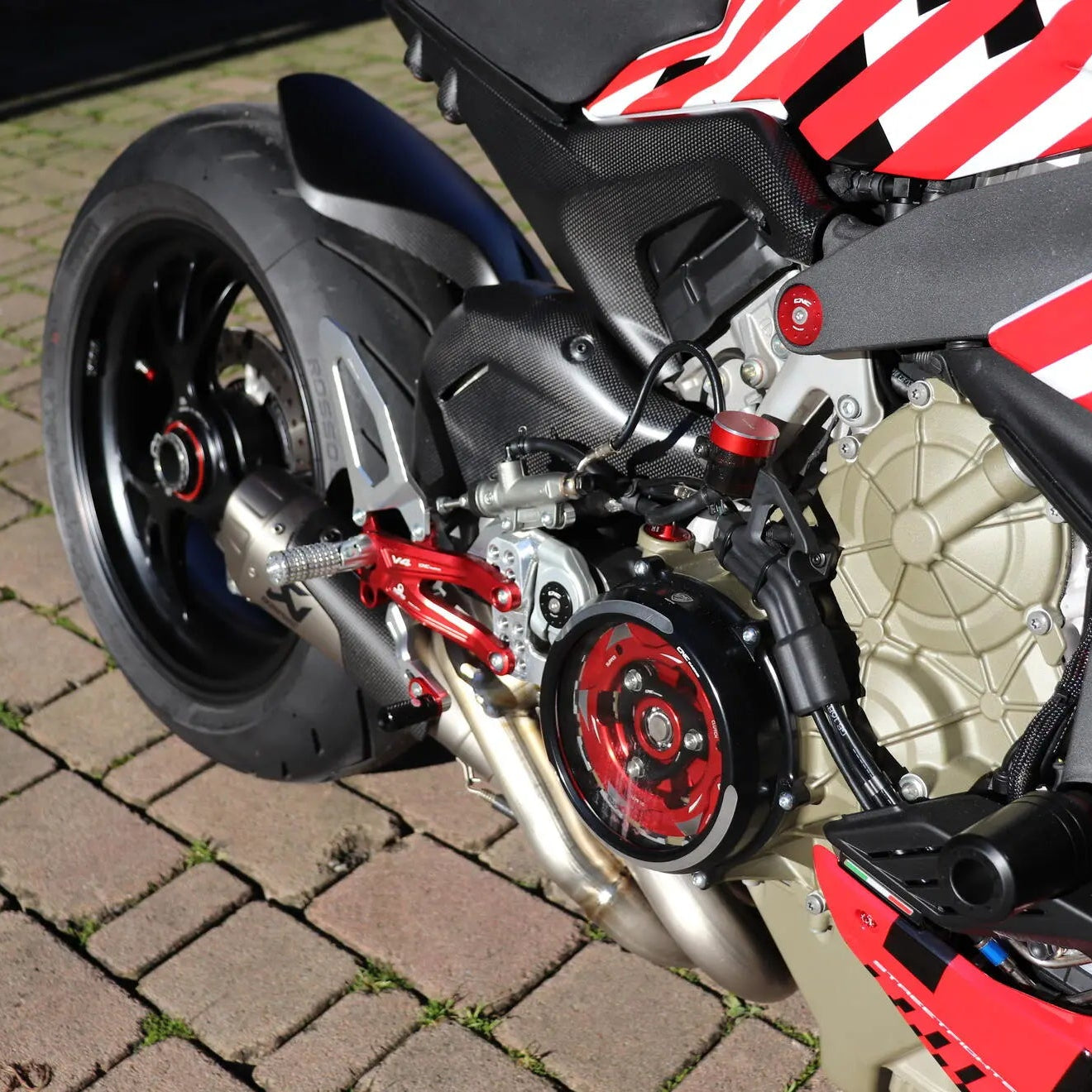 Couvercle d'Embrayage Transparent Bicolor CNC RACING | DUCATI STREETFIGHTER V4 / S. (2025+)