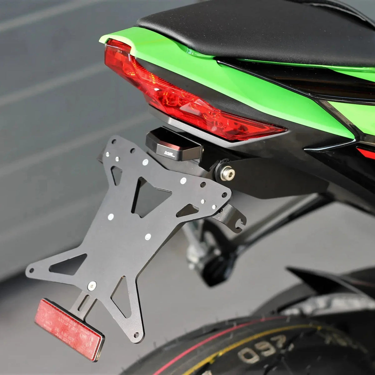 ＭＧ Short License Plate Holder MG BIKETEC | KAWASAKI NINJA ZX-10R /RR