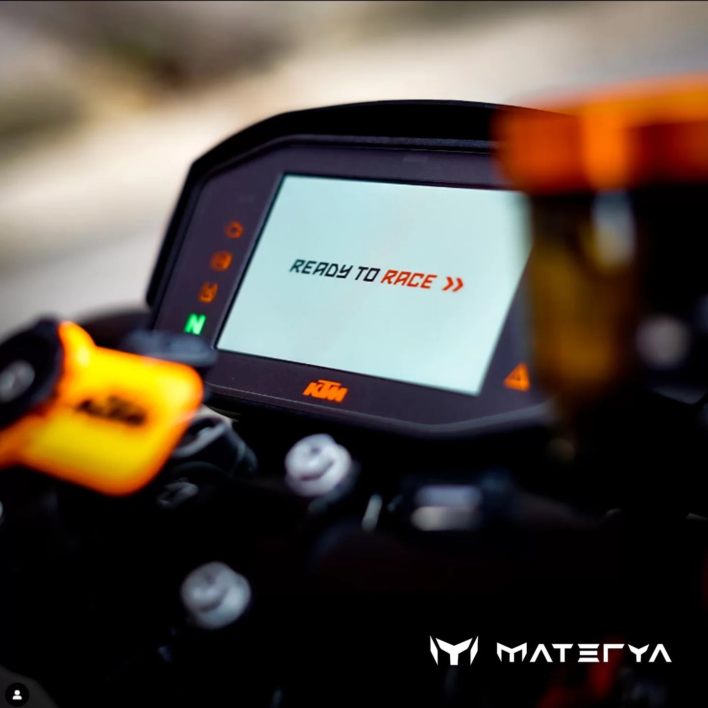 Couverture de Compteur en Carbone MATERYA | KTM DUKE 790 / 890 / 890R