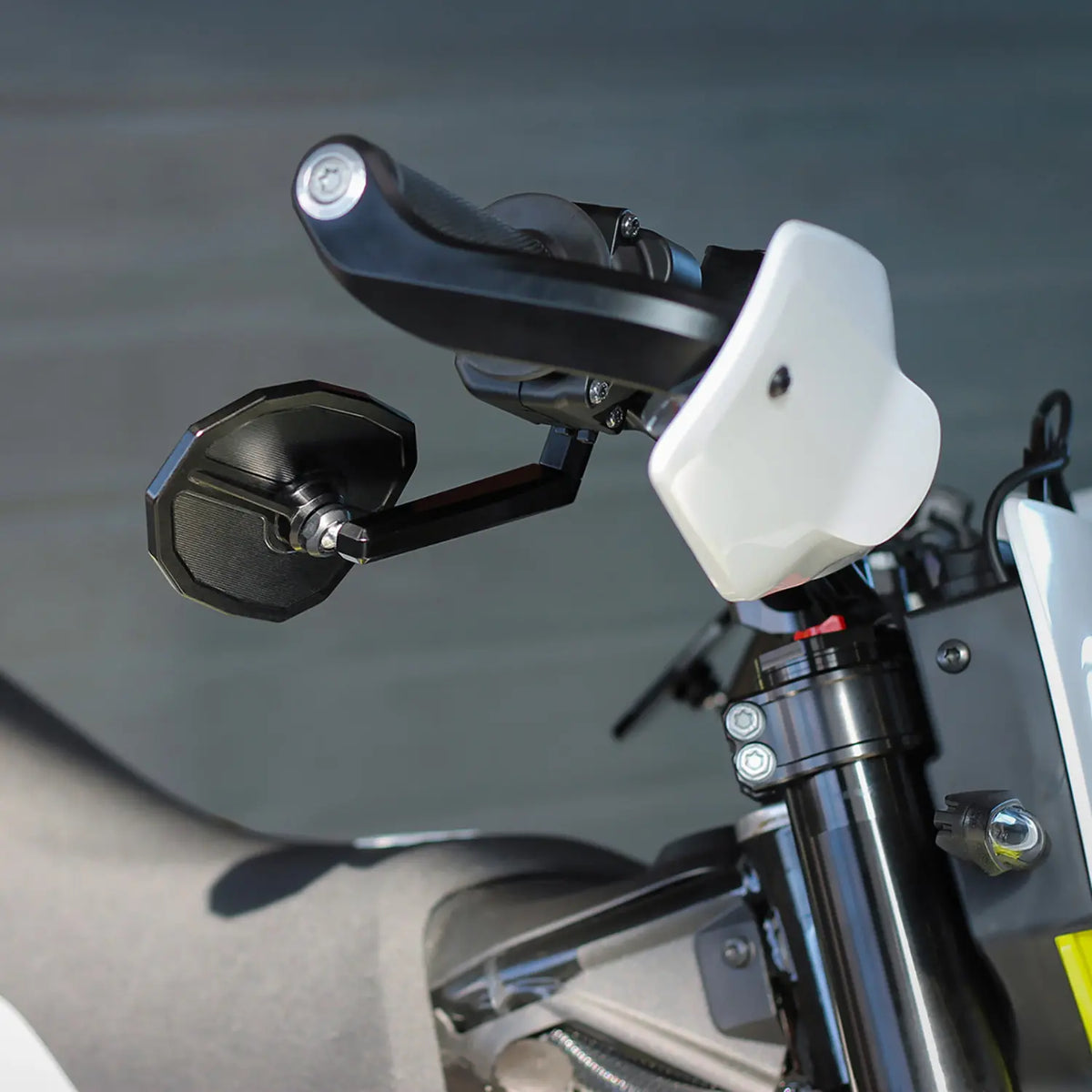 Paire de Rétroviseurs SUPERMOTO "TYPE 2" MG BIKETEC | DUCATI HYPERMOTARD V2 / SP (2026+)