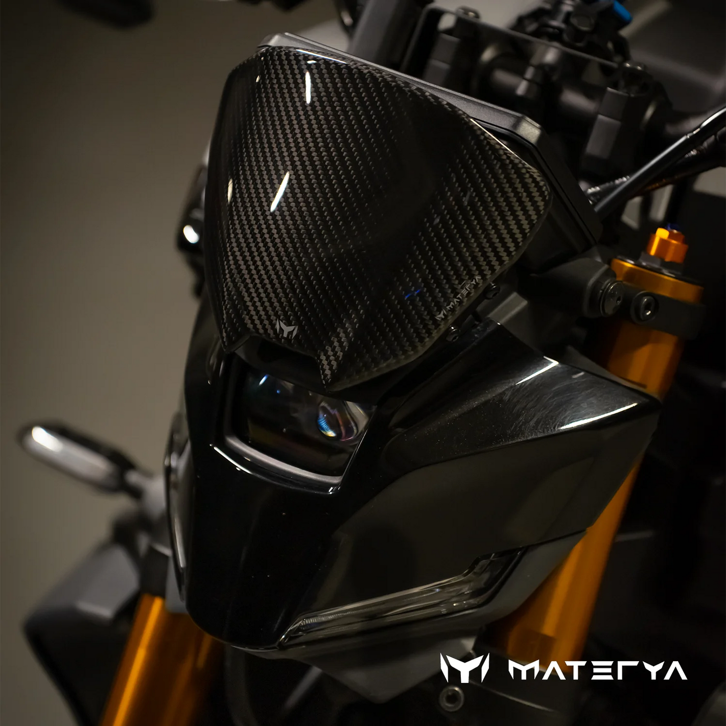 Saute-Vent en Carbone Brillant MATERYA | YAMAHA MT09 (2024+)