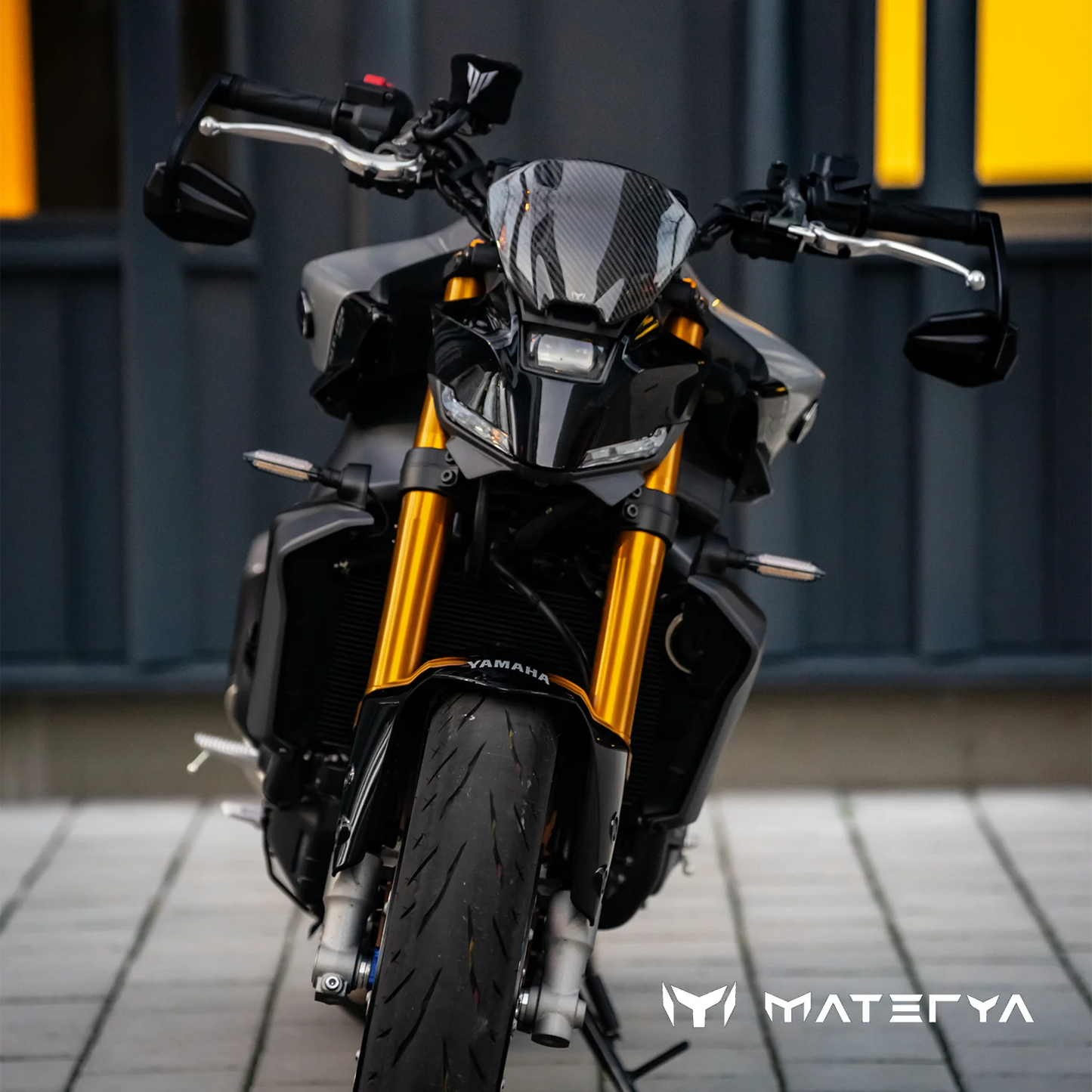 Saute-Vent en Carbone Brillant MATERYA | YAMAHA MT09 (2024+)