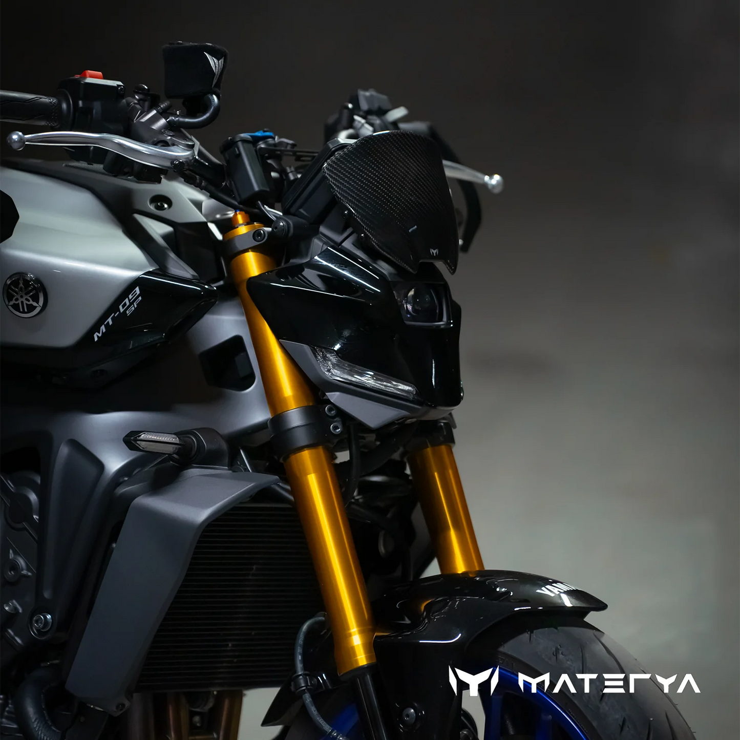 Saute-Vent en Carbone Brillant MATERYA | YAMAHA MT09 (2024+)