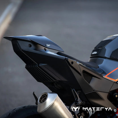 Capot de Selle en Carbone Brillant MATERYA | KTM 990 RC R (2026+)