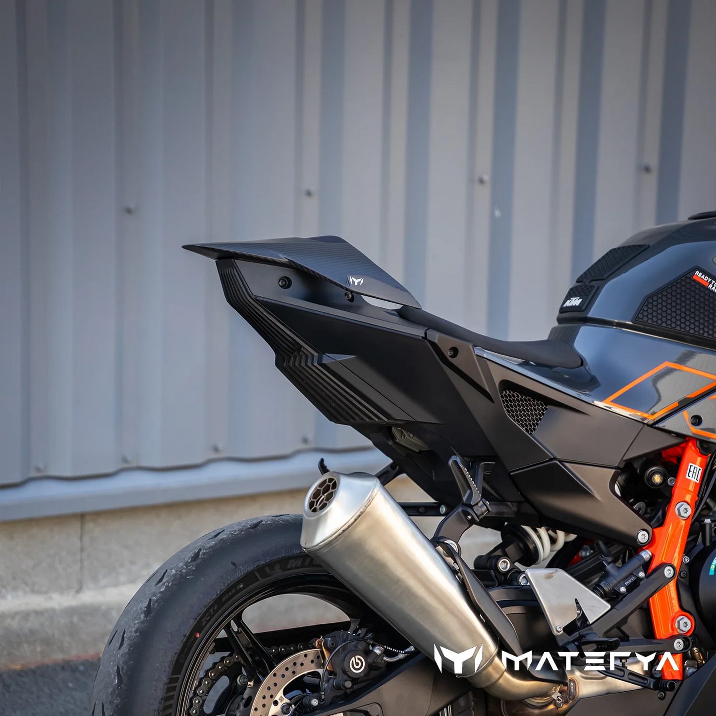 Capot de Selle en Carbone Mat MATERYA | KTM 990 RC R (2026+)