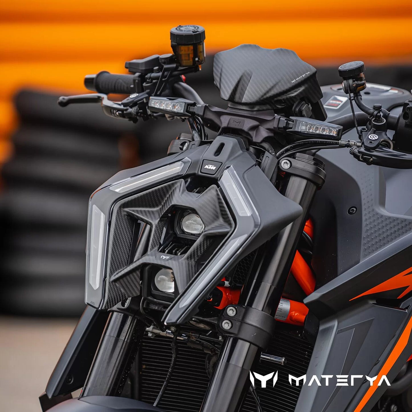 MATERYA Kohlenstoffzählerabdeckung | KTM 1390 SUPERDUKE R/EVO