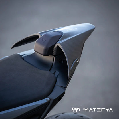 Capot de Selle en Carbone Mat MATERYA | KTM 990 RC R (2026+)