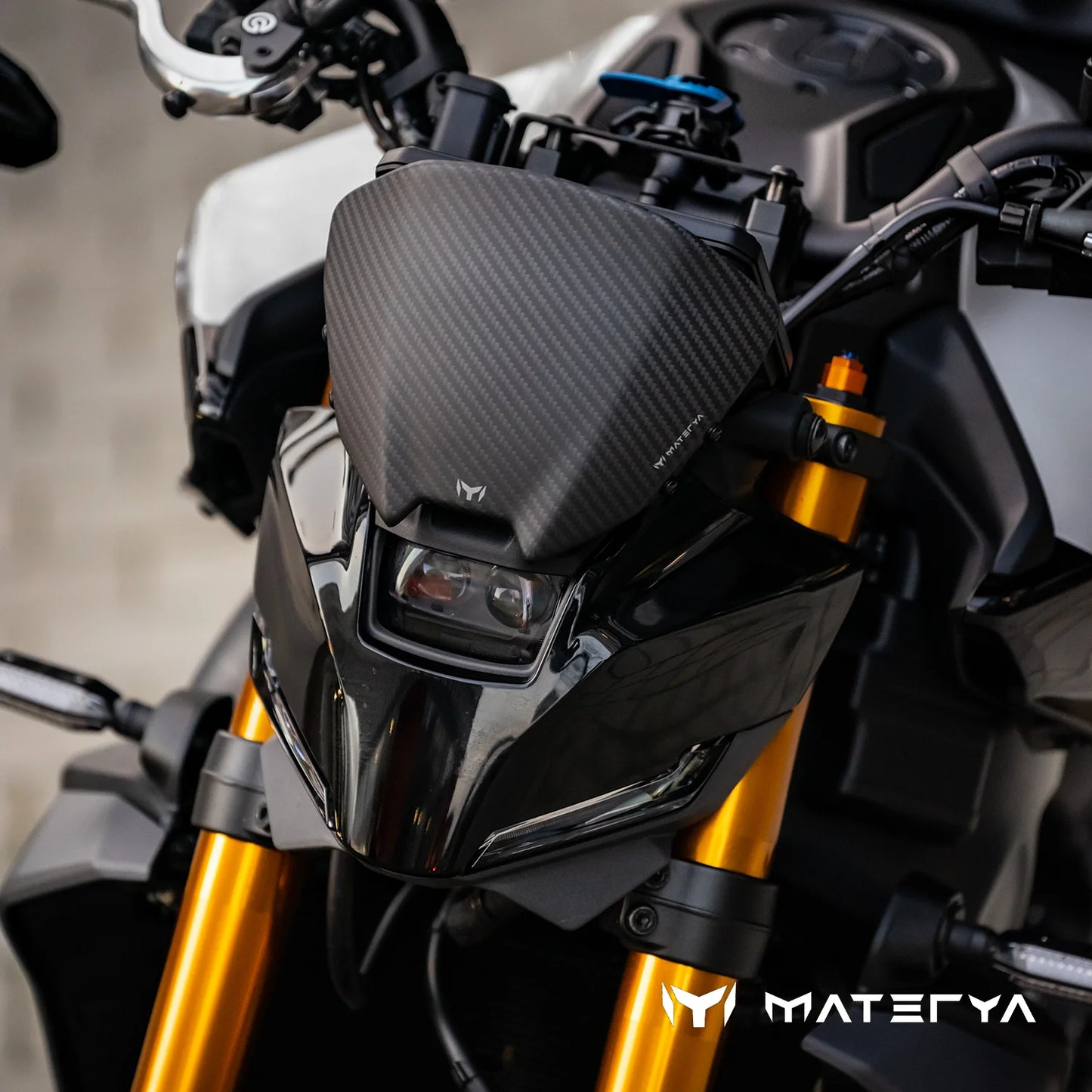 MATERYA Matte Carbon Windshield | YAMAHA MT09 (2024+)