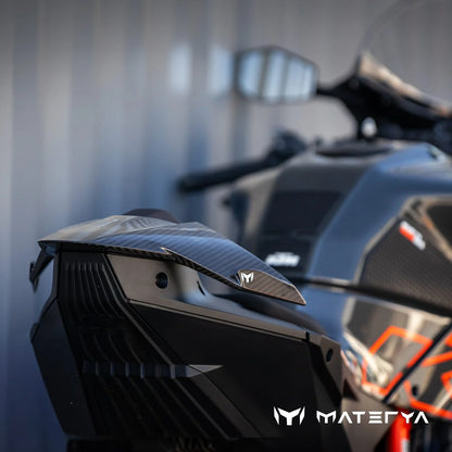Capot de Selle en Carbone Brillant MATERYA | KTM 990 RC R (2026+)