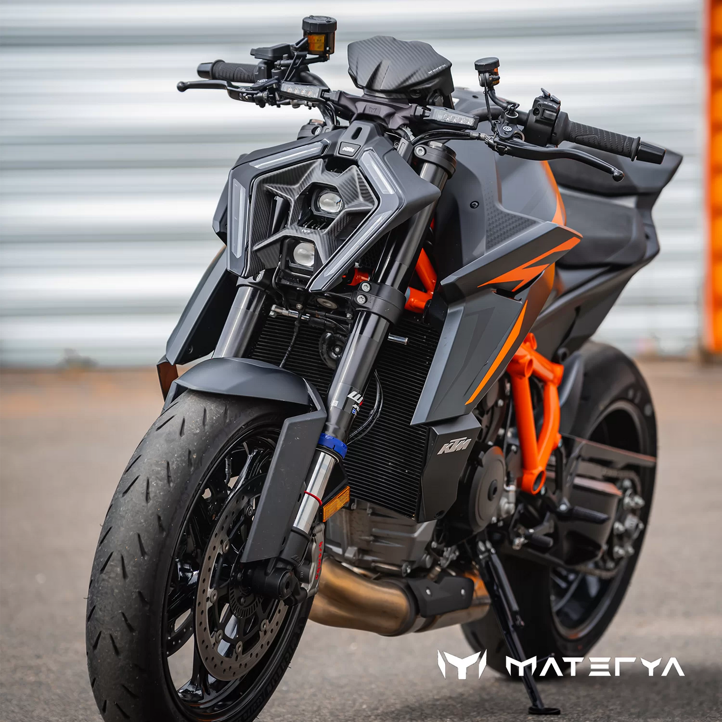 MATERYA Kohlenstoffzählerabdeckung | KTM 1390 SUPERDUKE R/EVO