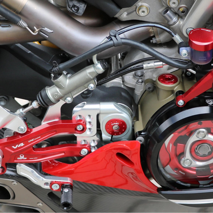 Kit de Bouchons de Commandes Reculées CNC RACING | DUCATI PANIGALE V4 /S