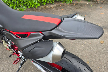 Coque Arrière en Carbone CNC RACING | DUCATI HYPERMOTARD 698 MONO / RVE