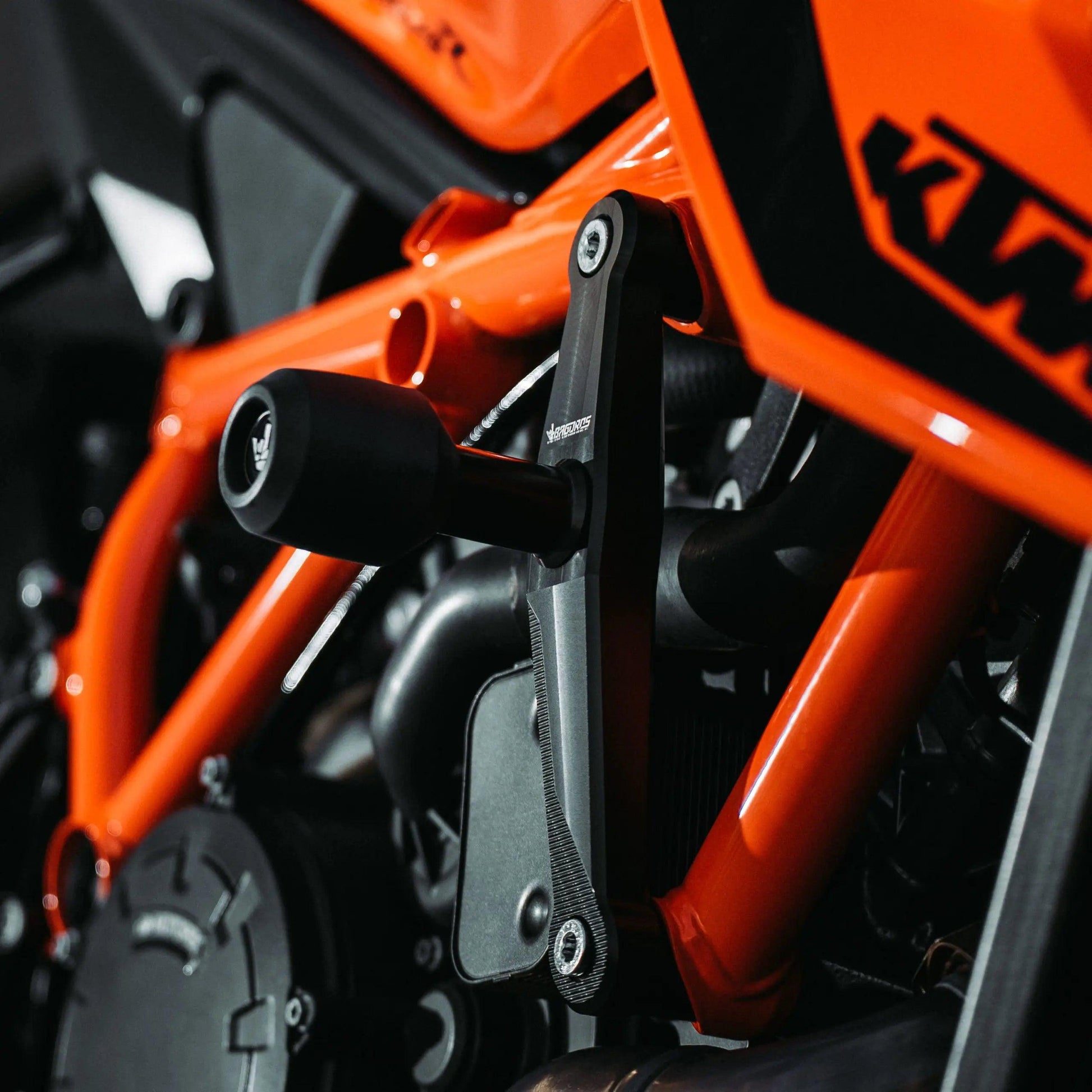 Protection de cadre BAGOROS PERFORMANCE | KTM 1290 SUPERDUKE R / EVO - GEN PERFORMANCE