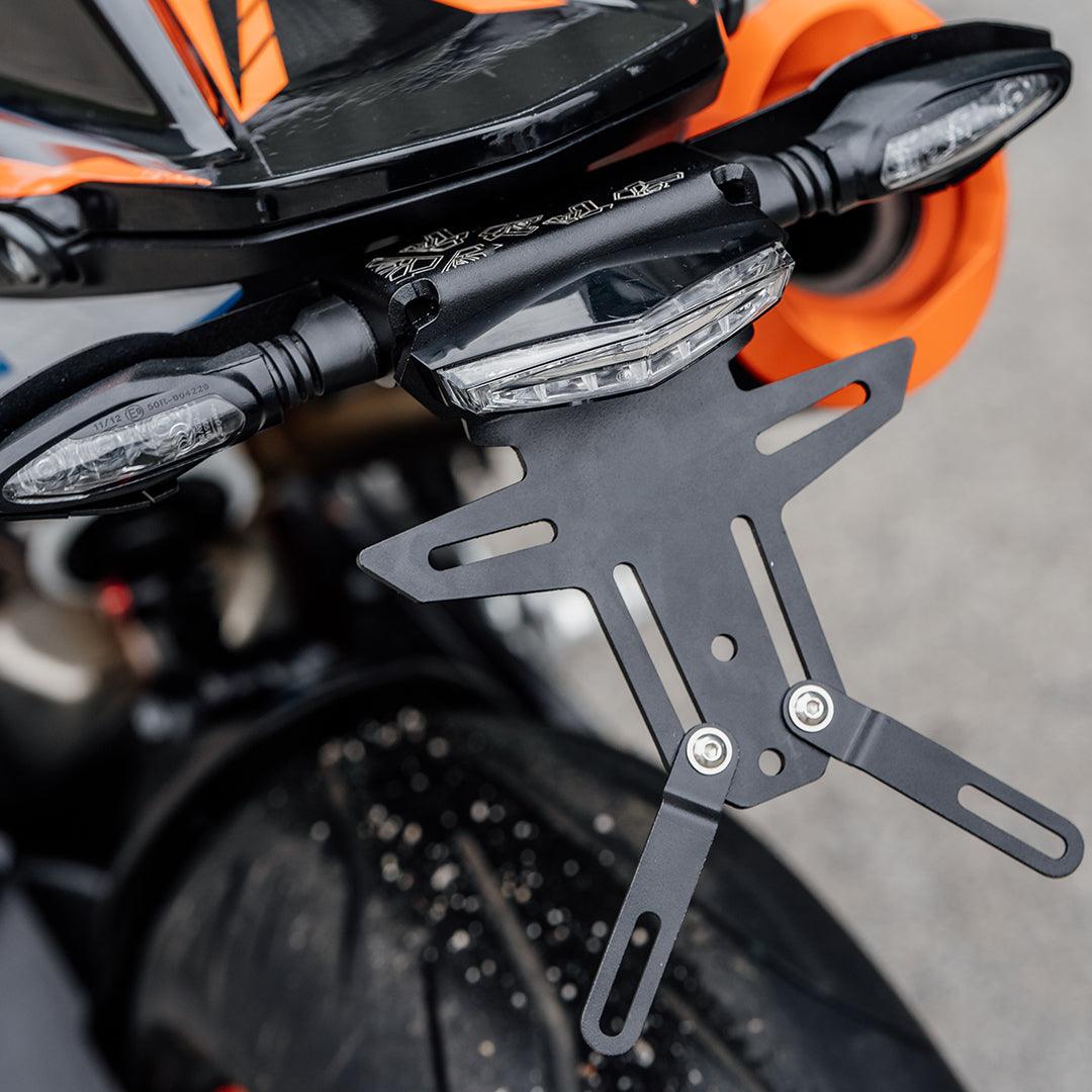 Support de plaque court